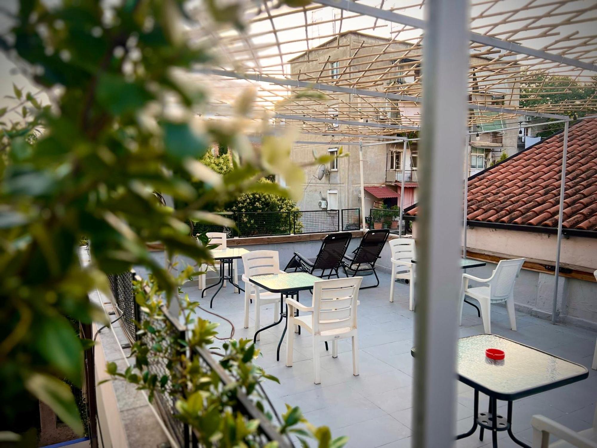 Budget Retreat Tirana & Studios Eksteriør bilde