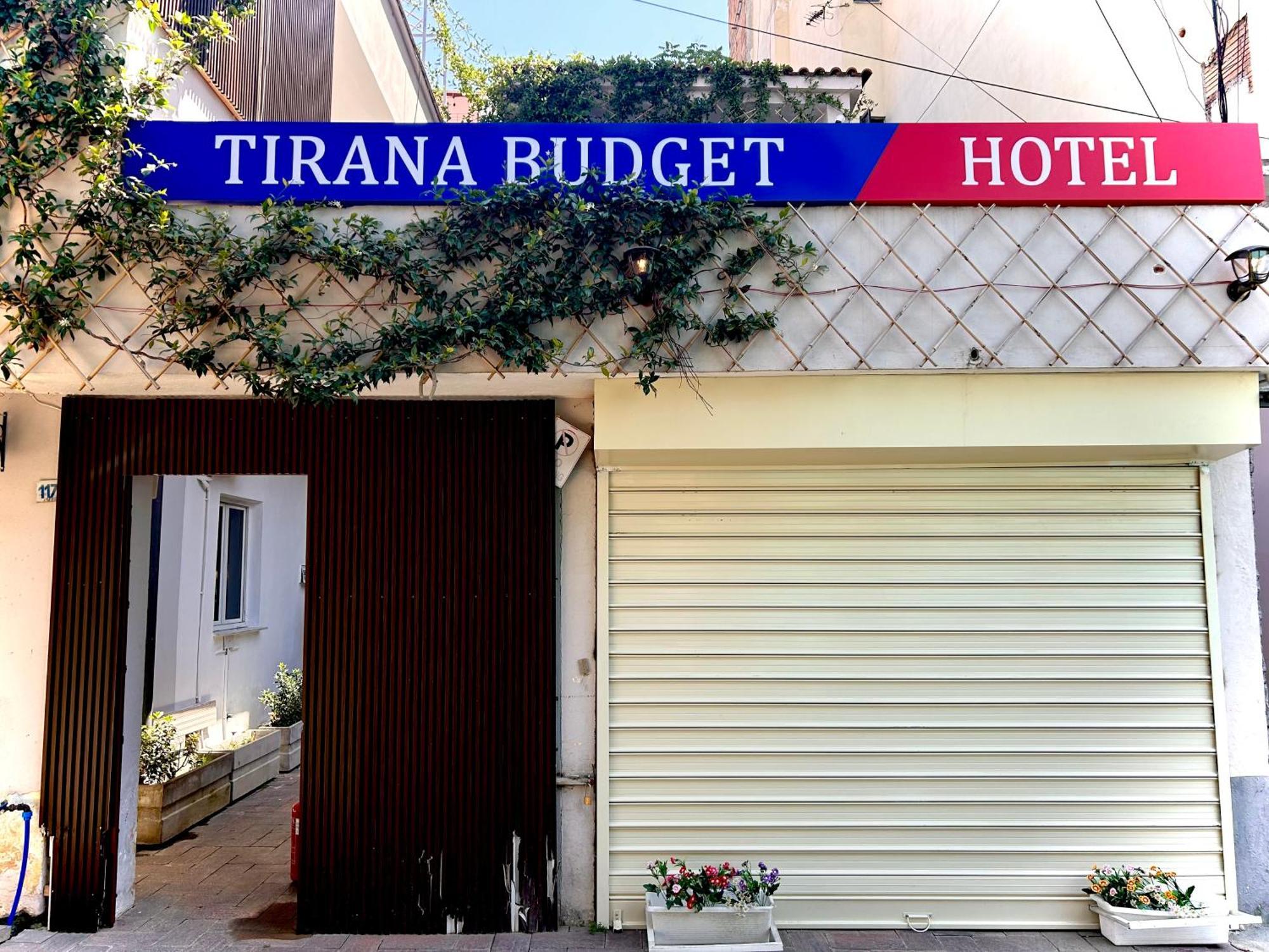 Budget Retreat Tirana & Studios Eksteriør bilde